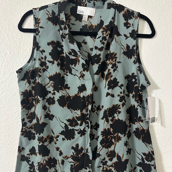 Black Sleeveless Mandarin Collar Blouse - Picture 1 of 3